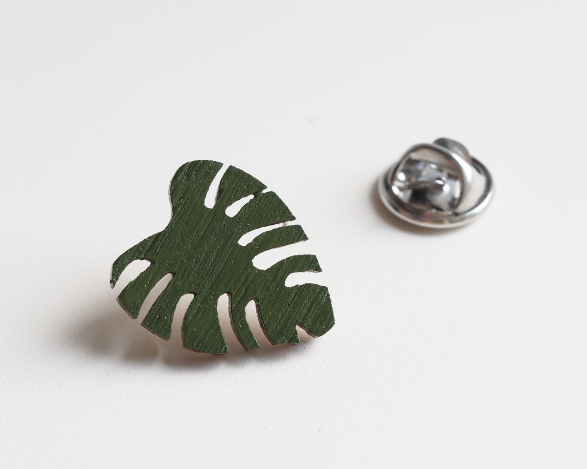 Mini Monstera Leaf Pin Badge – Hand-Painted Bamboo Plant Gift