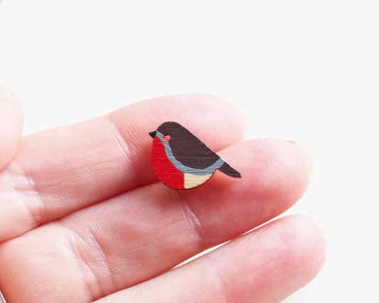 Mini Robin Pin Badge – Hand-Painted Bamboo Bird Gift